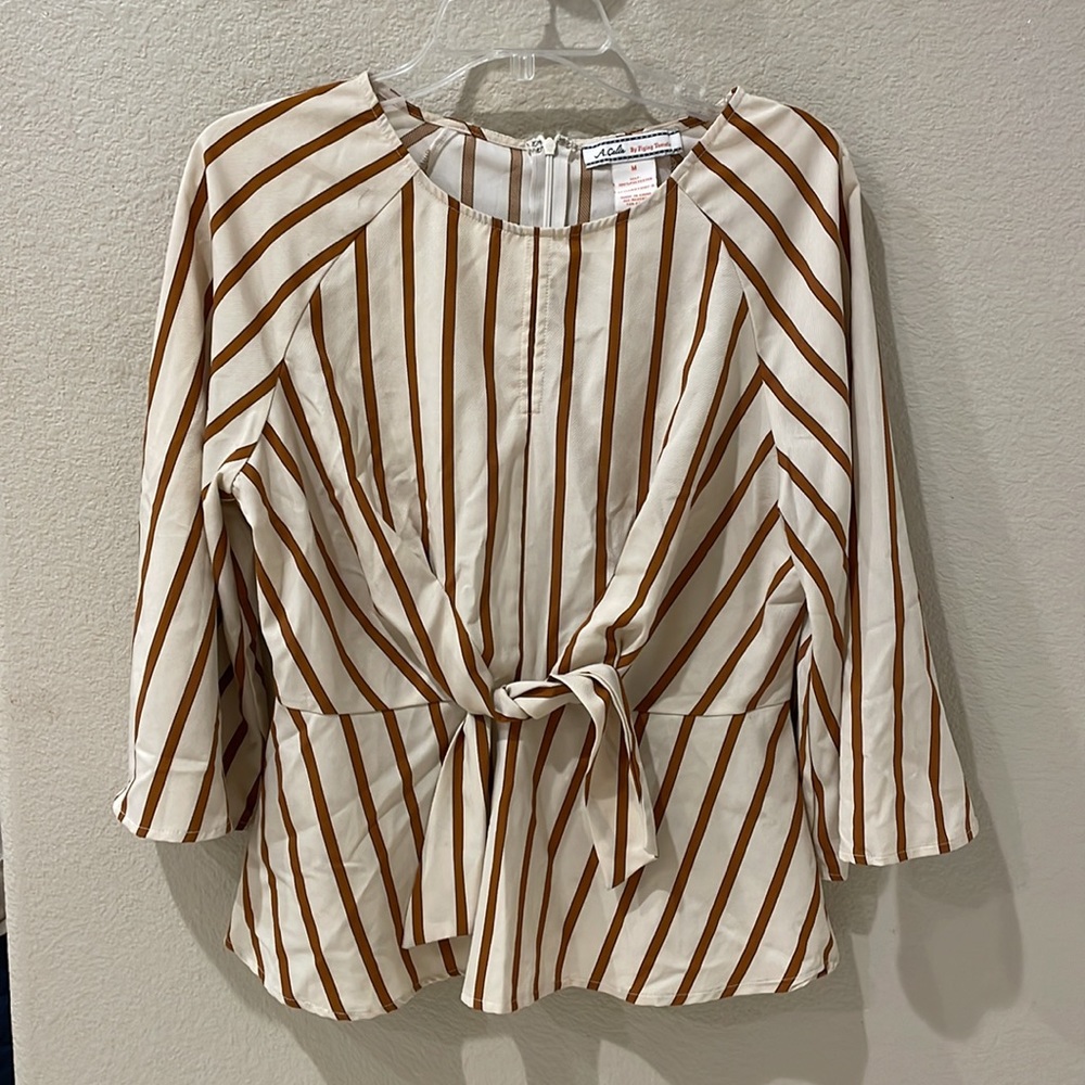 A. Calin By Flying Tomato Blouse Size M